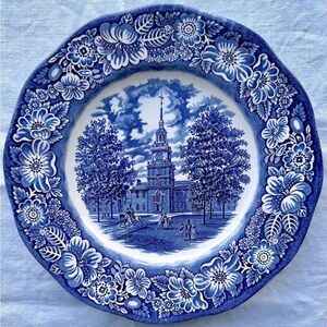 Vintage 90s Liberty‎ Blue Independence Hall Transferware Blue & White Plate